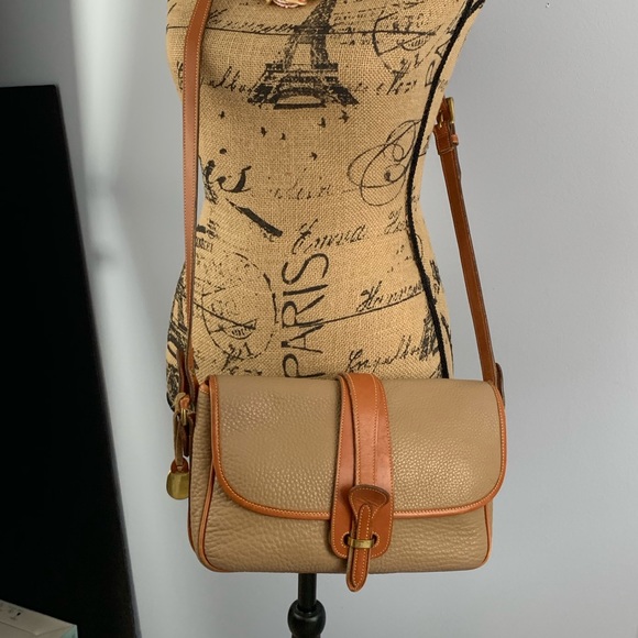 Dooney & Bourke pebbled leather shoulder/crossbody - Picture 3 of 8